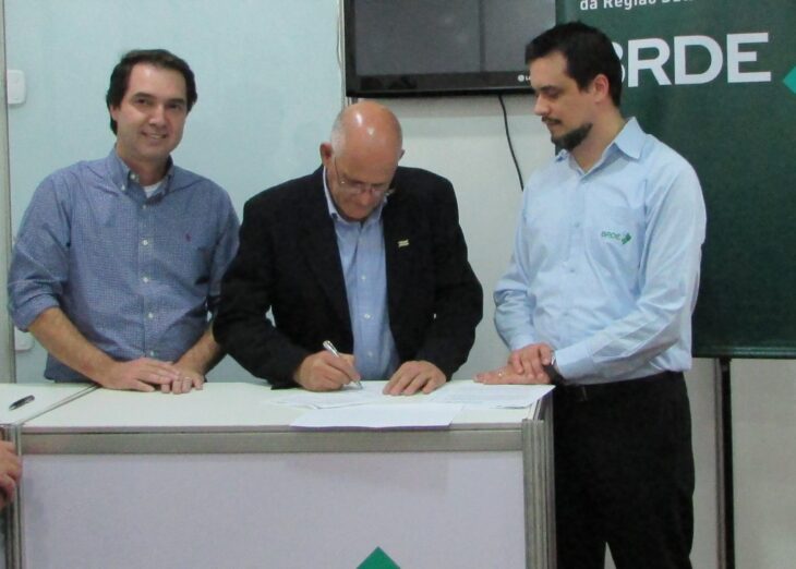 ACIM e BRDE firmam acordo de cooperação