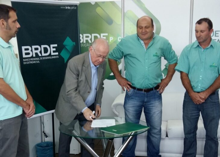 BRDE recebe R$ 101 milhões em solicitações de financiamento durante Expodireto