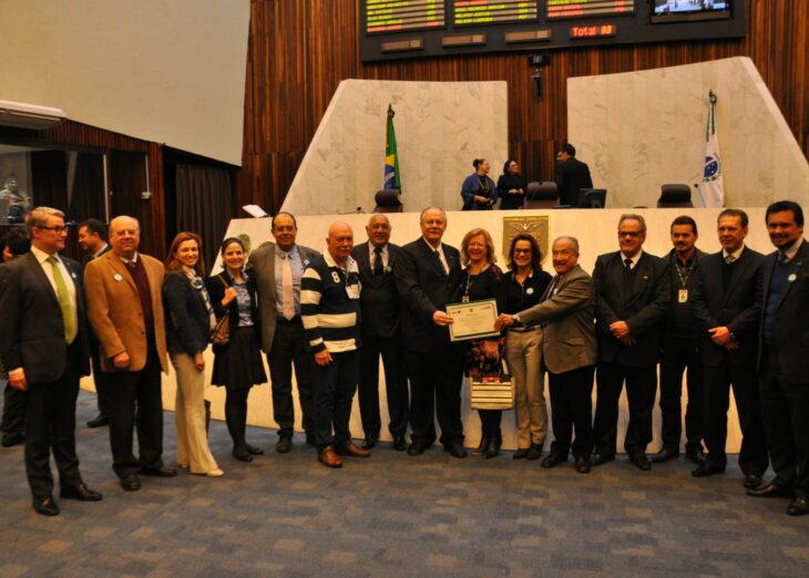 Assembleia Legislativa do Paraná faz homenagem aos 55 anos do BRDE Assembleia Legislativa do Paraná faz homenagem aos 55 anos do BRDE
