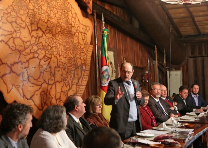 Em parceira com o BRDE, Projeto Alianza del Pastizal é lançado no Palácio Piratini Em parceira com o BRDE, Projeto Alianza del Pastizal é lançado no Palácio Piratini