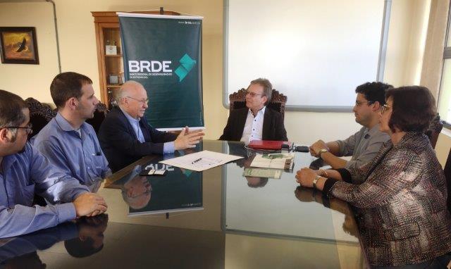 BRDE e UFPel firmam acordo para fomentar a inovação