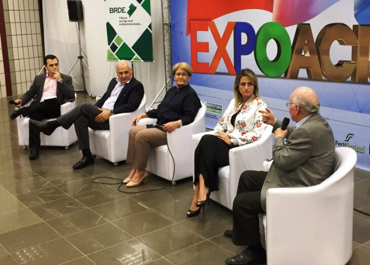 BRDE debate desenvolvimento regional em painel da 13ª Expoacisa