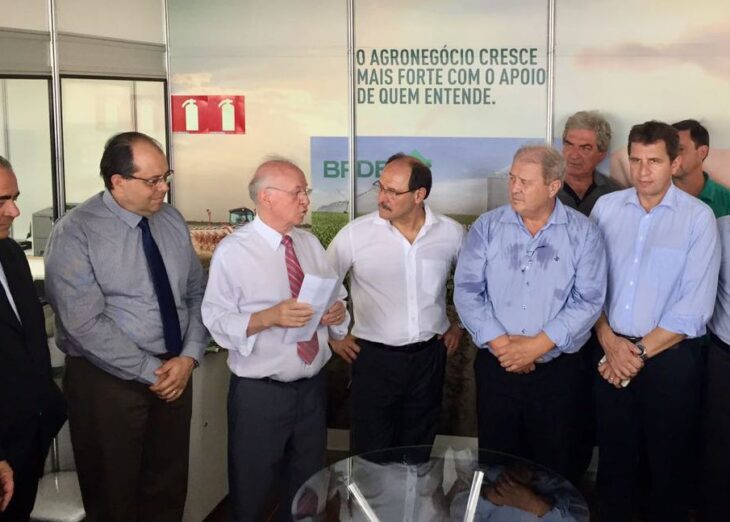 No primeiro dia da Expodireto 2017 BRDE firma operações de crédito de R$ 39 milhões No primeiro dia da Expodireto 2017 BRDE firma operações de crédito de R$ 39 milhões