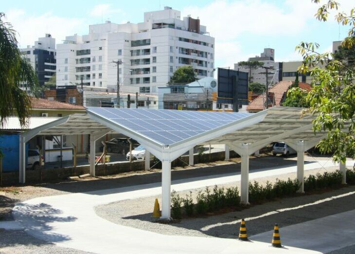 Restaurante de Curitiba inaugura sistema de energia solar com apoio do BRDE, o primeiro do país