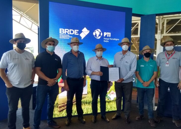 BRDE e Fundação Parque Tecnológico de Itaipu assinam protocolo de intenções para projetos do agro e tecnologia