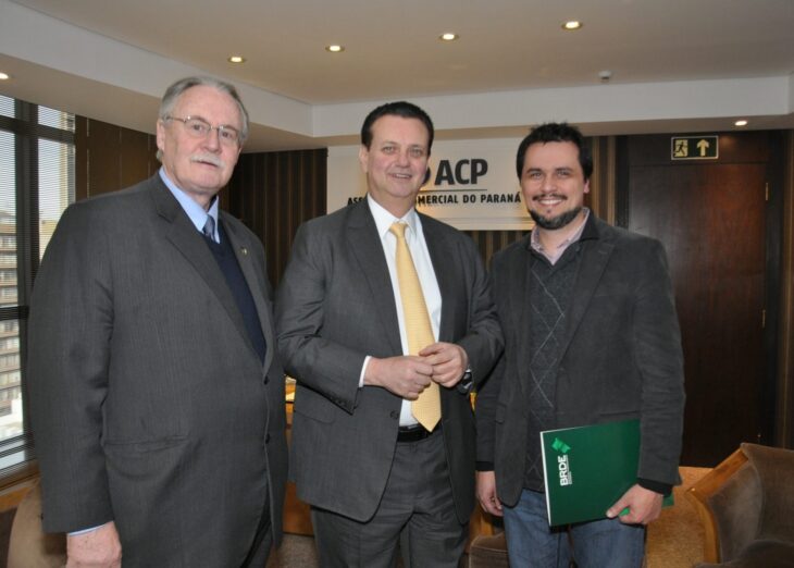 Em encontro com ministro Kassab, diretor Pessuti pede reforço no caixa da Finep Em encontro com ministro Kassab, diretor Pessuti pede reforço no caixa da Finep