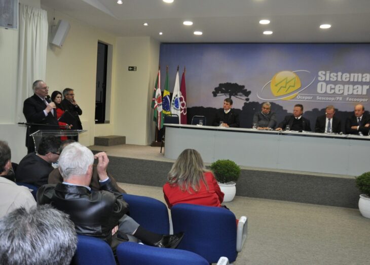 BRDE participa de reunião com o ministro da Agricultura BRDE participa de reunião com o ministro da Agricultura