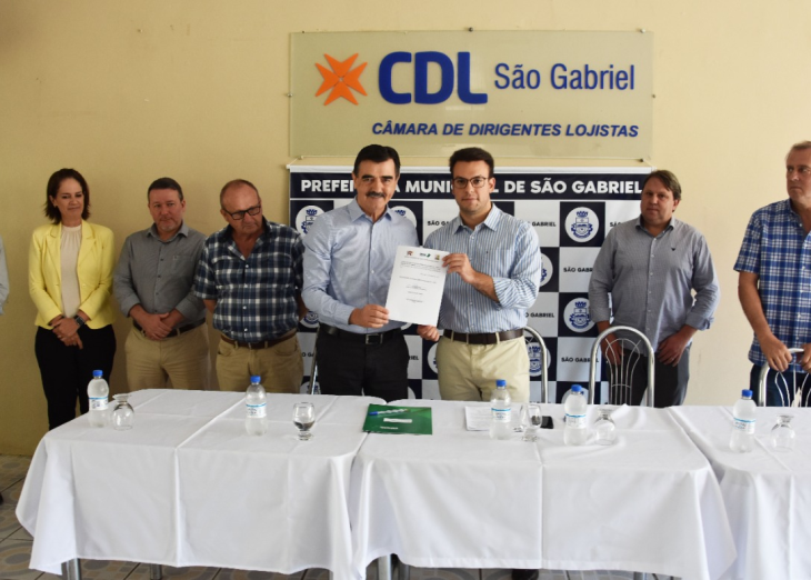 Município de São Gabriel terá moderno sistema de iluminação na área urbana Município de São Gabriel terá moderno sistema de iluminação na área urbana