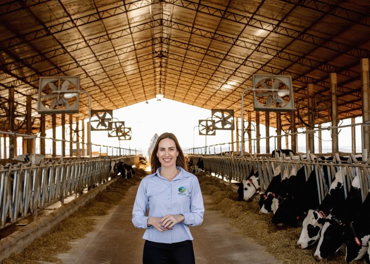 Crédito de longo prazo do BRDE impulsiona produção leiteira de fazenda de Arapoti-PR