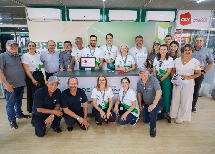 BRDE recebe Troféu de Empresa Amiga do Hospital UOPECCAN