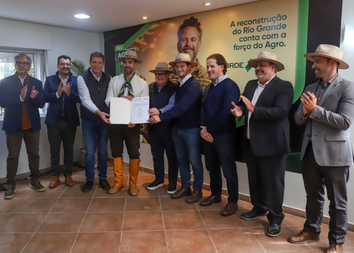 Com apoio do BRDE, indústria de papéis investirá R$ 63 milhões após ser afetada por eventos climáticos Com apoio do BRDE, indústria de papéis investirá R$ 63 milhões após ser afetada por eventos climáticos